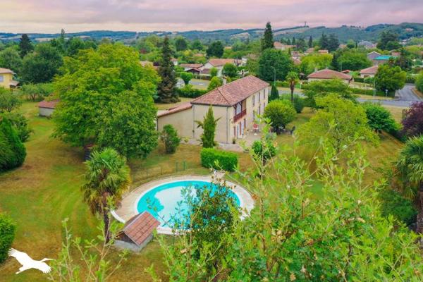 Maison à vendre |  Mirande |  8 pièces | 190 m²