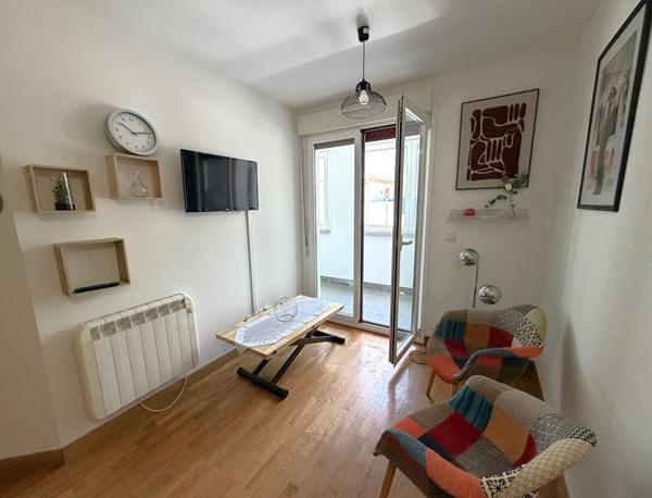 HENDAYE, APPARTEMENT T2 -PARKING ET CAVE