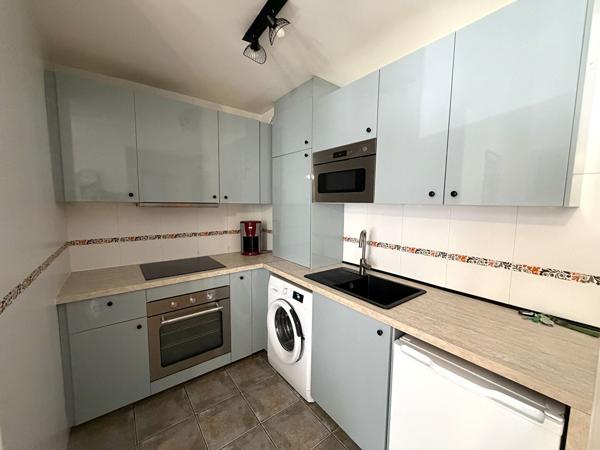 HENDAYE, APPARTEMENT T2 -PARKING ET CAVE