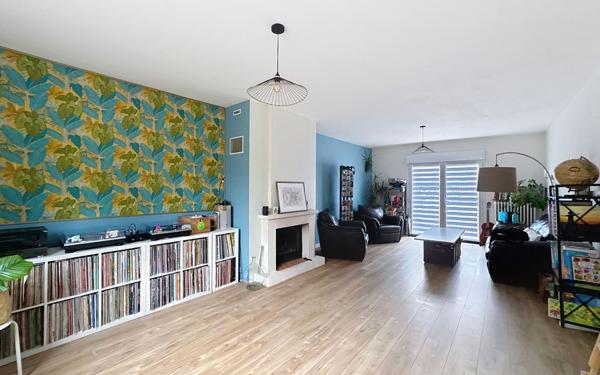 Maison à vendre    6 pièces • 200 m2 Saint-Cyr-sur-Loire