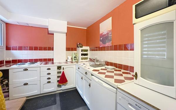 Maison à vendre    6 pièces • 200 m2 Saint-Cyr-sur-Loire