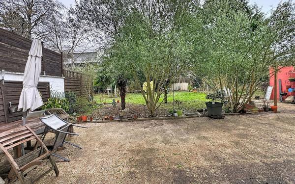 Maison à vendre    6 pièces • 200 m2 Saint-Cyr-sur-Loire