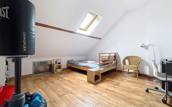 Maison à vendre    6 pièces • 200 m2 Saint-Cyr-sur-Loire