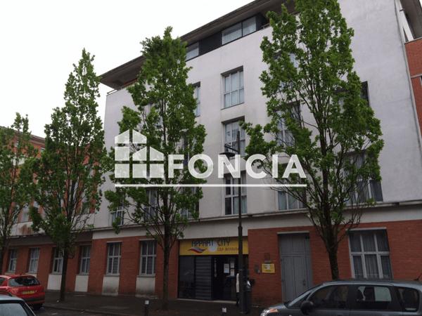 Location Studio meublé 20 m² - 20 RUE DE LA CHOCOLATERIE Blois 41000