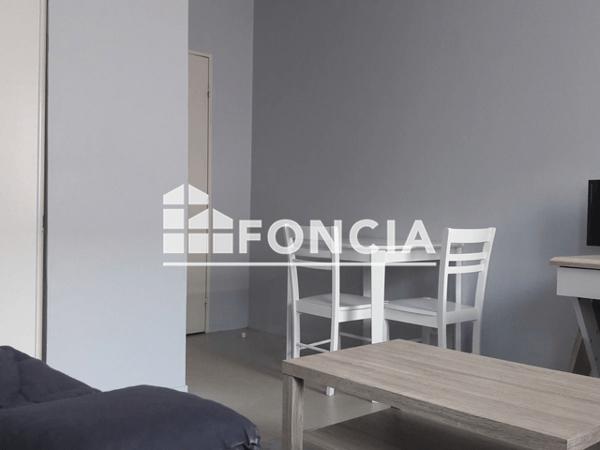 Location Studio meublé 20 m² - 20 RUE DE LA CHOCOLATERIE Blois 41000
