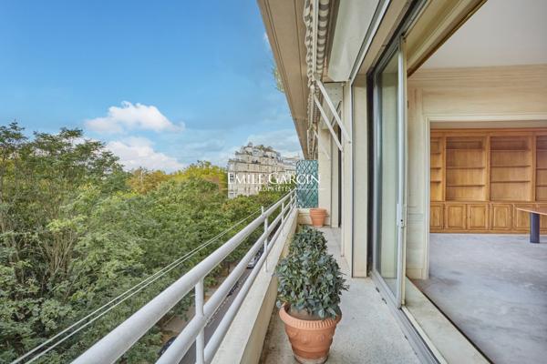 À vendre - Appartement - 127 m² - Paris - 75016 -  Ranelagh/Jasmin - Balcon terrasse et parking