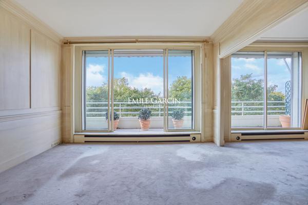 À vendre - Appartement - 127 m² - Paris - 75016 -  Ranelagh/Jasmin - Balcon terrasse et parking