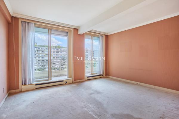 À vendre - Appartement - 127 m² - Paris - 75016 -  Ranelagh/Jasmin - Balcon terrasse et parking