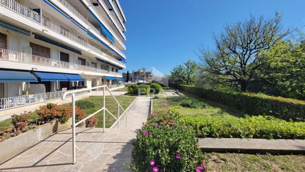 A VENDRE - NICE OUEST : Appartement 3/4 pièces 108 m2 avec terrasse 16m²
