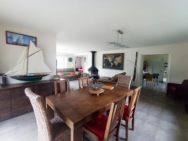 MAISON T. 7 LOCMARIAQUER 146 m2 SUR UN TERRAIN DE 1477M² CONSTRUCTIBLE , Locmariaquer