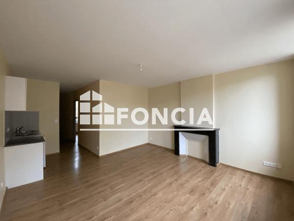 Location Appartement 2 pièces 40 m² - 2 RUE DE LA PAIX Charleville Mezieres 08000