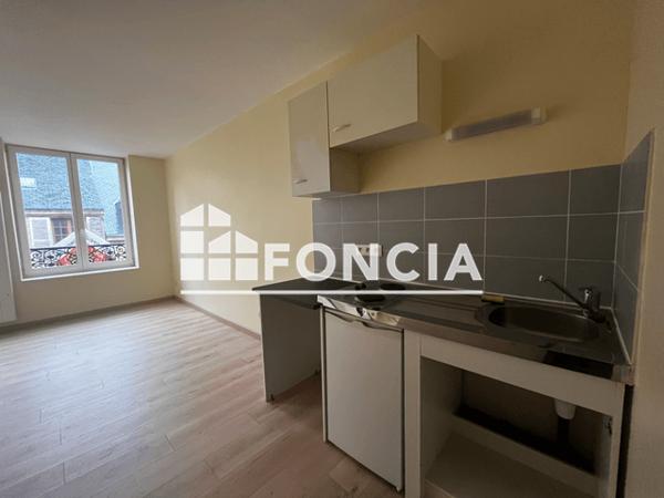 Location Appartement 2 pièces 40 m² - 2 RUE DE LA PAIX Charleville Mezieres 08000