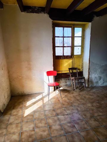 Maison à rénover entièrement avec fort potentiel