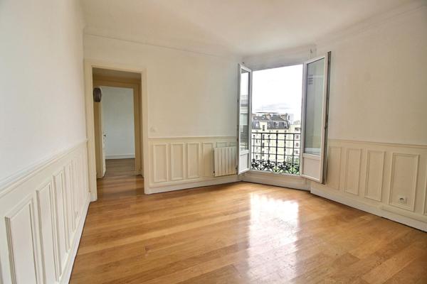 À vendre : Appartement 2 pièces à Paris - Référence V974