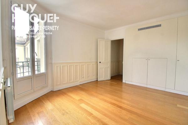 À vendre : Appartement 2 pièces à Paris - Référence V974