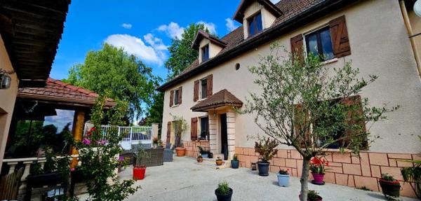 Charmante Maison Dauphinoise de 127m²  - Cadre verdoyant, calme et sans vis à vis