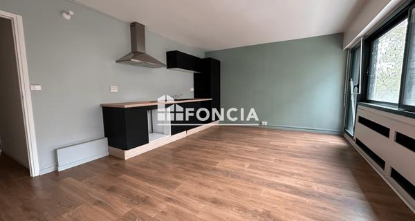 Location Appartement 5 pièces 84.96 m² - Lille 59000