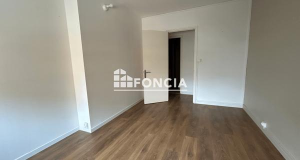 Location Appartement 5 pièces 84.96 m² - Lille 59000