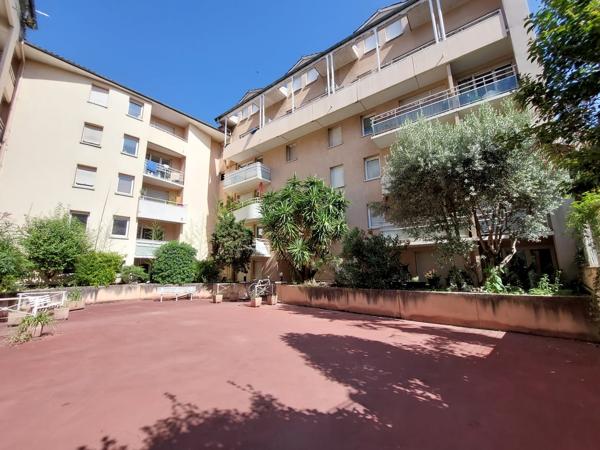 Appartement t1 bis avec parking sous sol