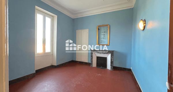 Location Local commercial 7 pièces 274 m² - Orange 84100
