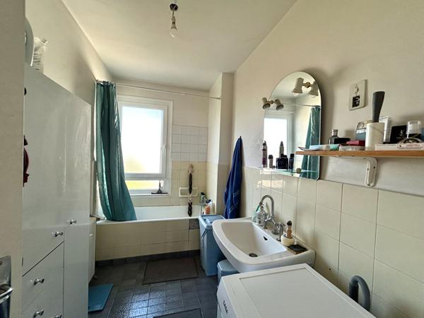 Appartement T3 Villeurbanne 69100 Traversant, Lumineux, balcon, cave, garage