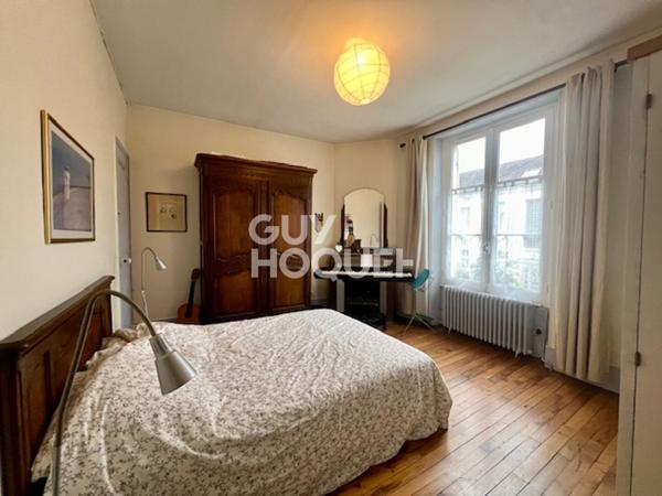 EXCLUSIVITÉ AMEPIE - MAISON MEULIÈRE AVEC CACHET, PROCHE GARE