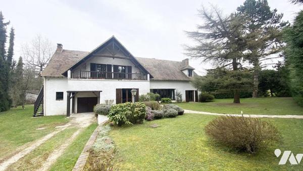 Propriété d’Exception à Chaumes-en-Brie – 11 Pièces – 320 m² habitables sur 3 634 m² de terrain pays