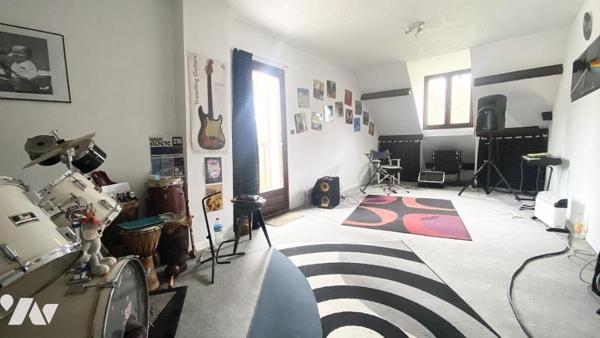 Propriété d’Exception à Chaumes-en-Brie – 11 Pièces – 320 m² habitables sur 3 634 m² de terrain pays