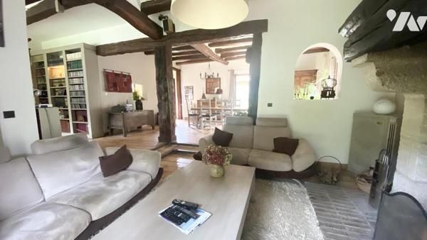 Propriété d’Exception à Chaumes-en-Brie – 11 Pièces – 320 m² habitables sur 3 634 m² de terrain pays