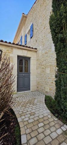 ENSEMBLE IMMOBILIER A RIOUX