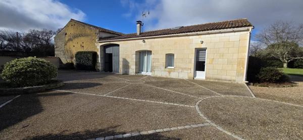 ENSEMBLE IMMOBILIER A RIOUX