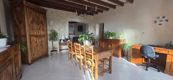 ENSEMBLE IMMOBILIER A RIOUX