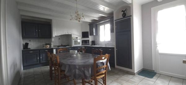 ENSEMBLE IMMOBILIER A RIOUX