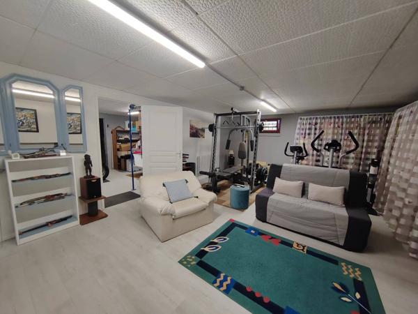 Maison 6 pièces de 150m²