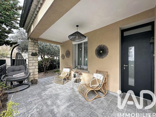 Maison à vendre 7 pièces 124 m² Châteauneuf-de-Gadagne