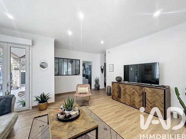 Maison à vendre 7 pièces 124 m² Châteauneuf-de-Gadagne