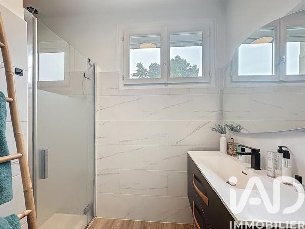 Maison à vendre 7 pièces 124 m² Châteauneuf-de-Gadagne