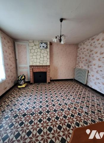 CHÂTEAU-RENAULT CENTRE-VILLE – MAISON DE PLAIN-PIED À RÉNOVER – 70 000 €