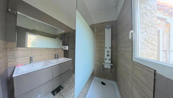 QUARTIER SAINT-JEAN : Maison Familiale 4 Chambres avec Jardin – Potentiel à Révéler !