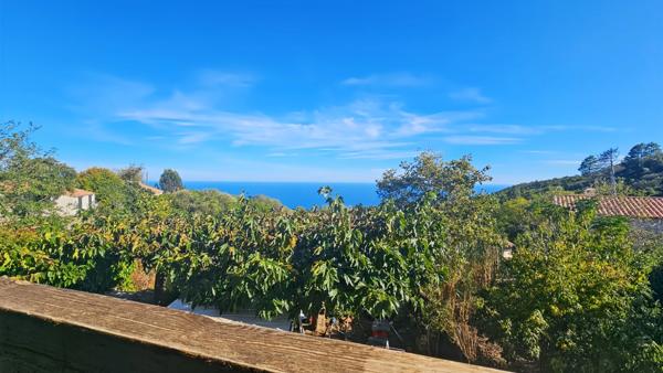 À vendre – Sari-Solenzara Vue mer panoramique et charme méditerranéen assuré