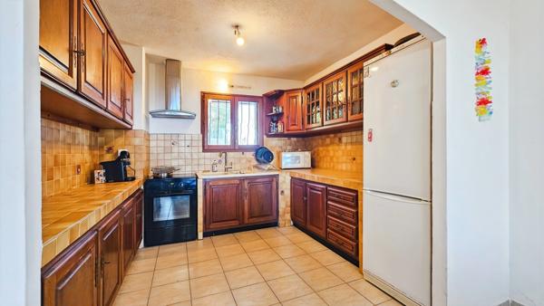 À vendre – Sari-Solenzara Vue mer panoramique et charme méditerranéen assuré