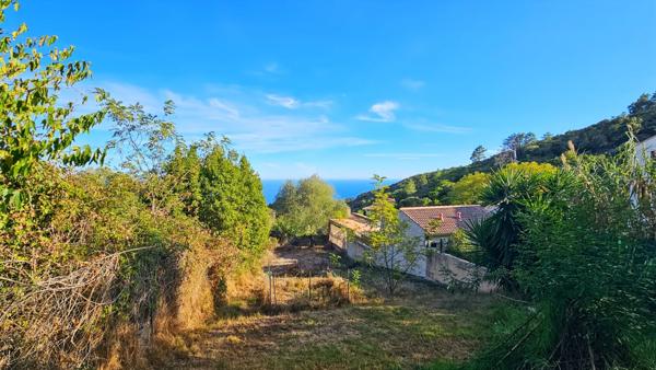À vendre – Sari-Solenzara Vue mer panoramique et charme méditerranéen assuré