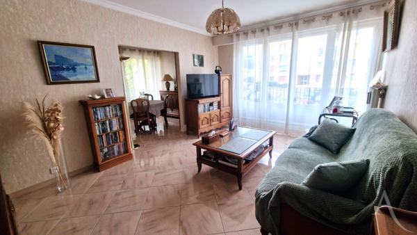 Bel Appartement F4 avec balcon en centre-ville de Mantes la Jolie