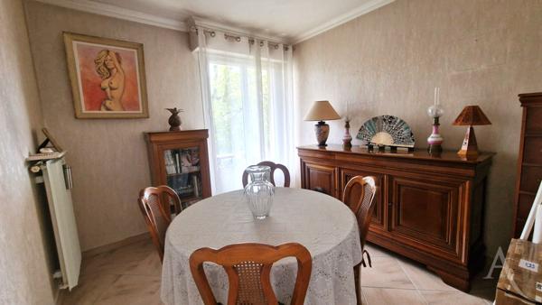 Bel Appartement F4 avec balcon en centre-ville de Mantes la Jolie