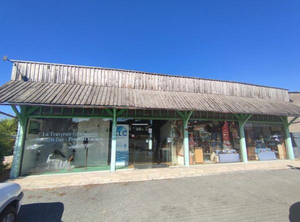 Local commercial Montcaret 138 m²