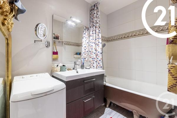 Appartement F2 à vendre  2 pièces - 44,50 m2 PARIS - 75018