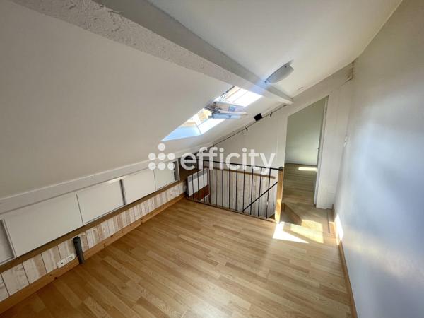 Maison
         4 pièces
        - 114 m² Bien prestige 659 000 € *