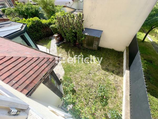 Maison
         4 pièces
        - 114 m² Bien prestige 659 000 € *