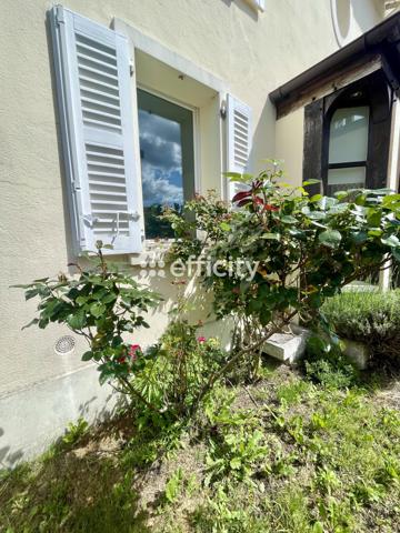 Maison
         4 pièces
        - 114 m² Bien prestige 659 000 € *
