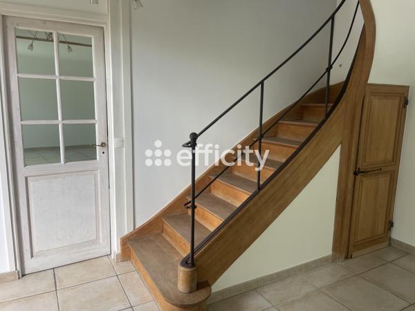 Maison
         4 pièces
        - 114 m² Bien prestige 659 000 € *